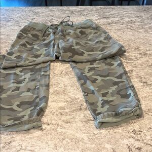 Maurices Woman’s Camouflage Pants - Green